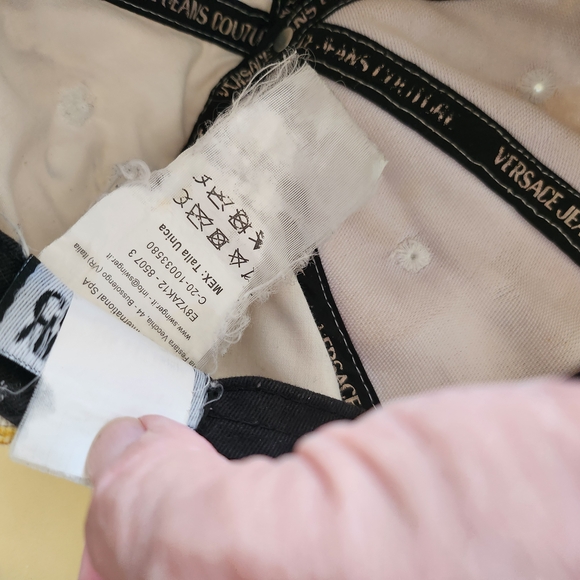 Versace White and Gold Baroque Hat - Picture 11 of 13